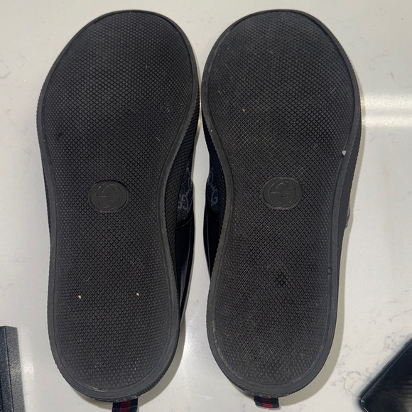 Gucci Men's Black Monogram Slip-On Loafers - Picture 5 of 5